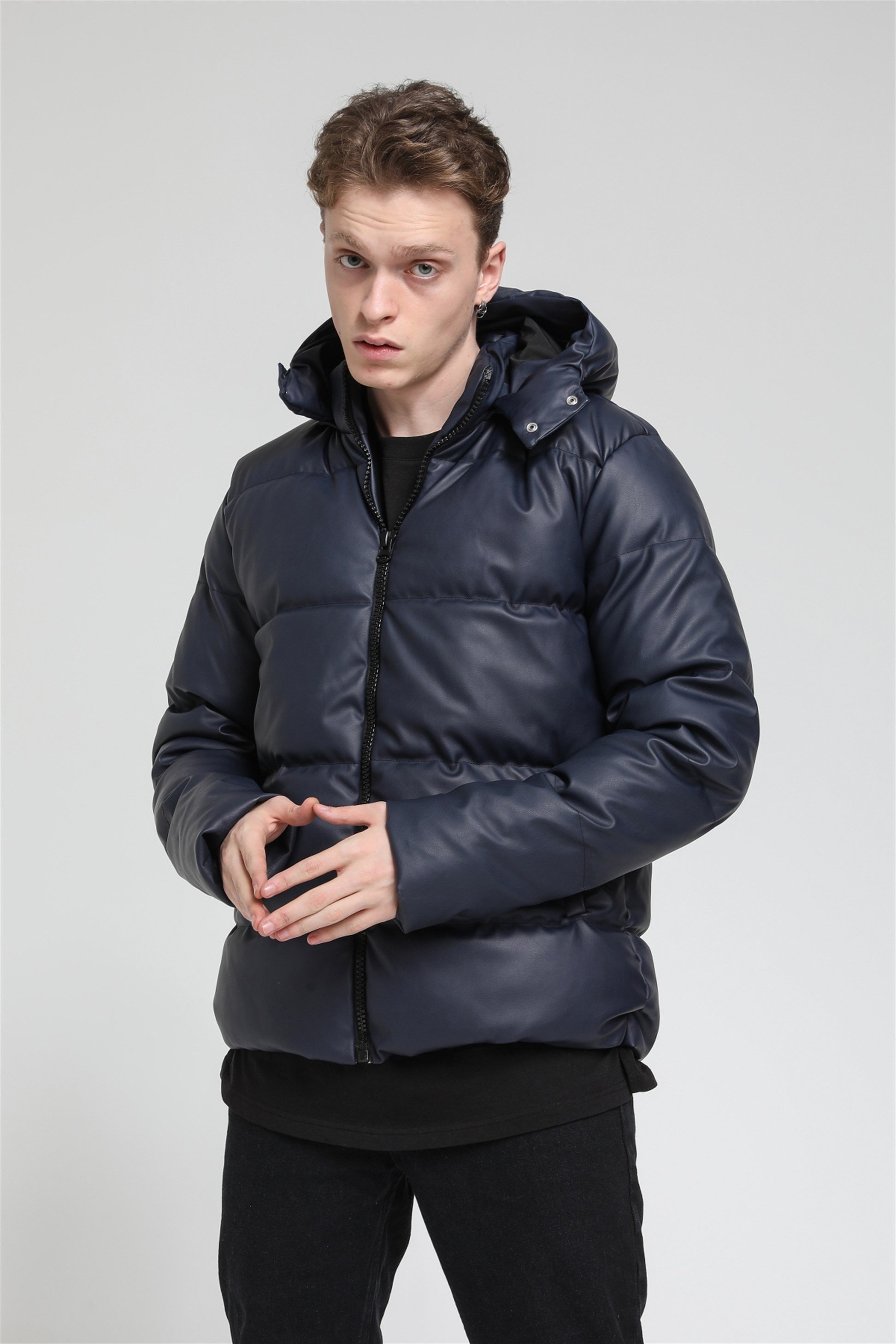 Kapüşonlu Şişme Deri Mont  R-2140