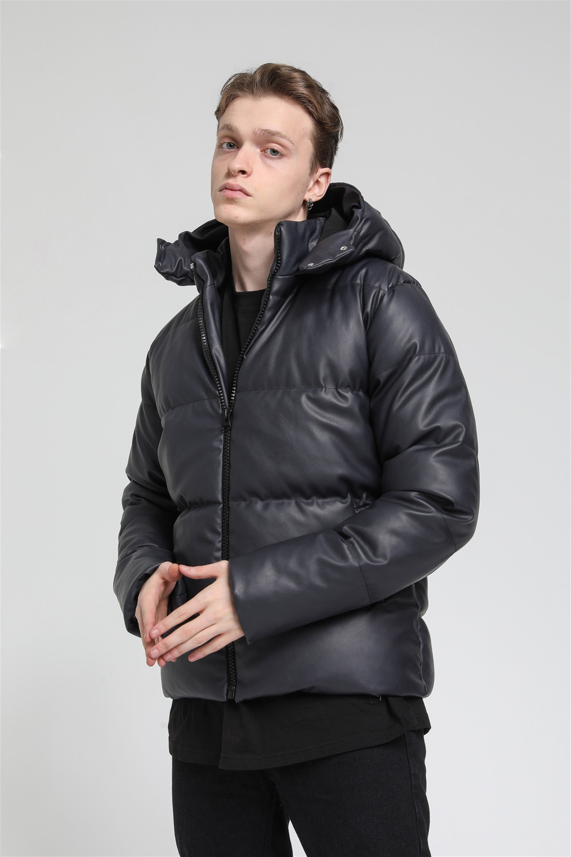 Kapüşonlu Şişme Deri Mont  R-2140