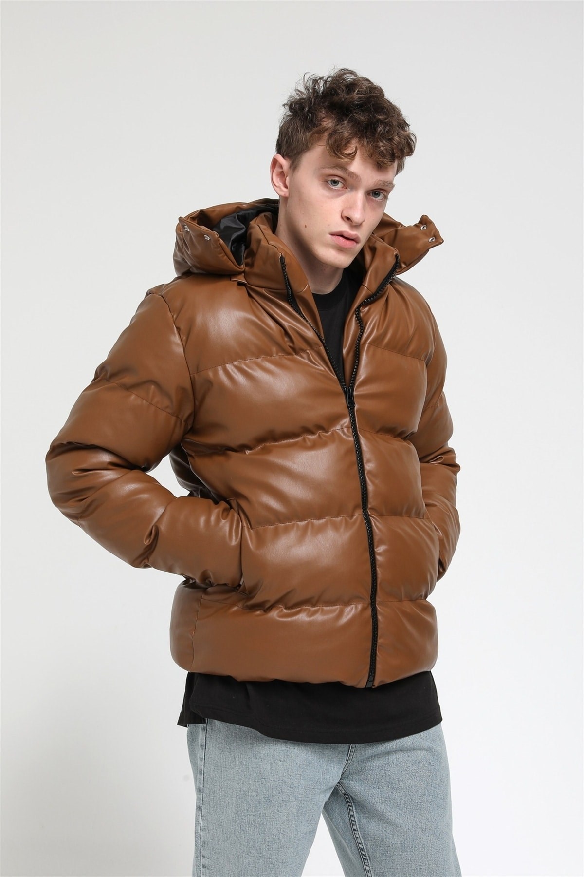 Kapüşonlu Şişme Deri Mont  R-2140