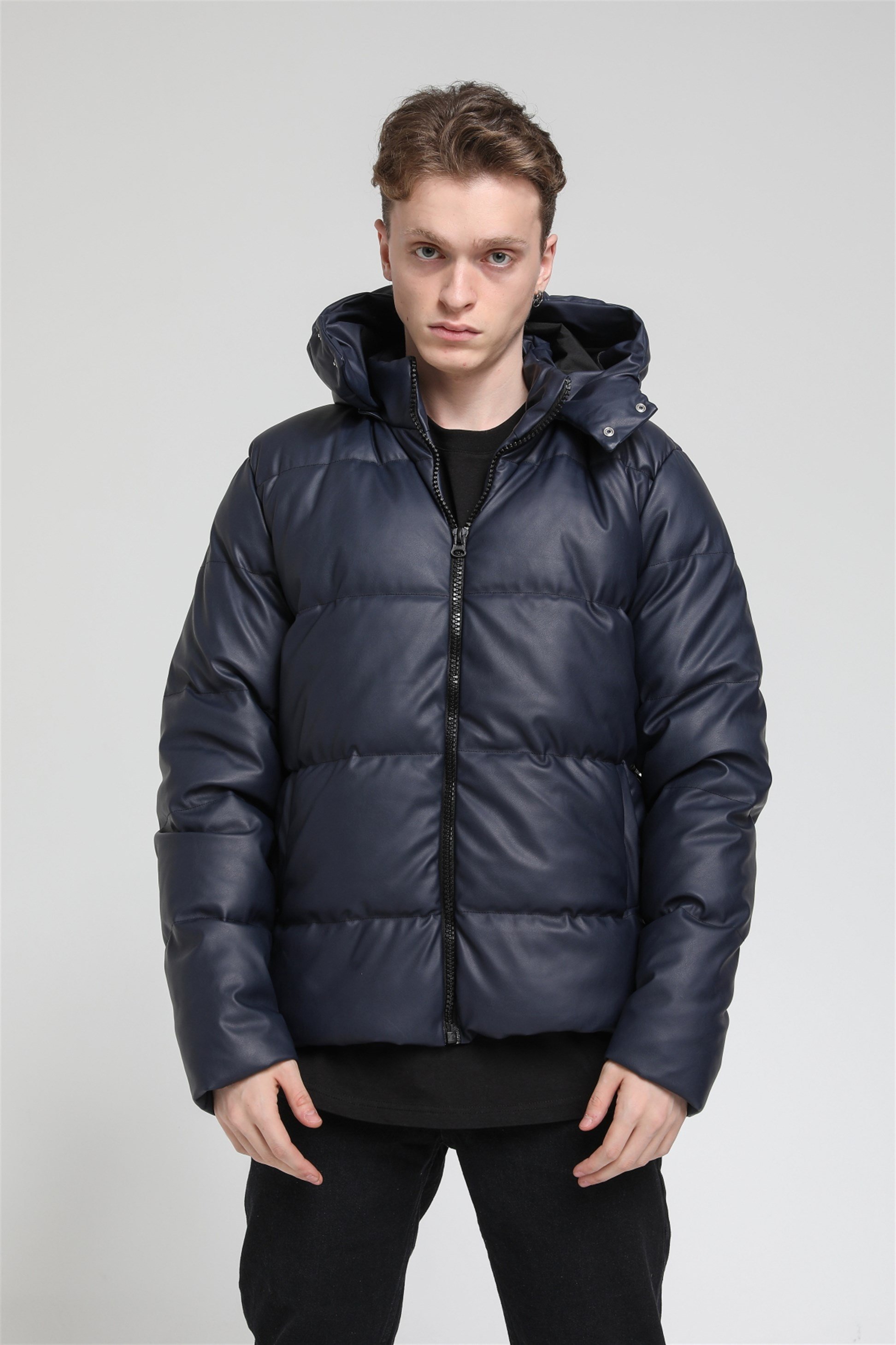 Kapüşonlu Şişme Deri Mont  R-2140