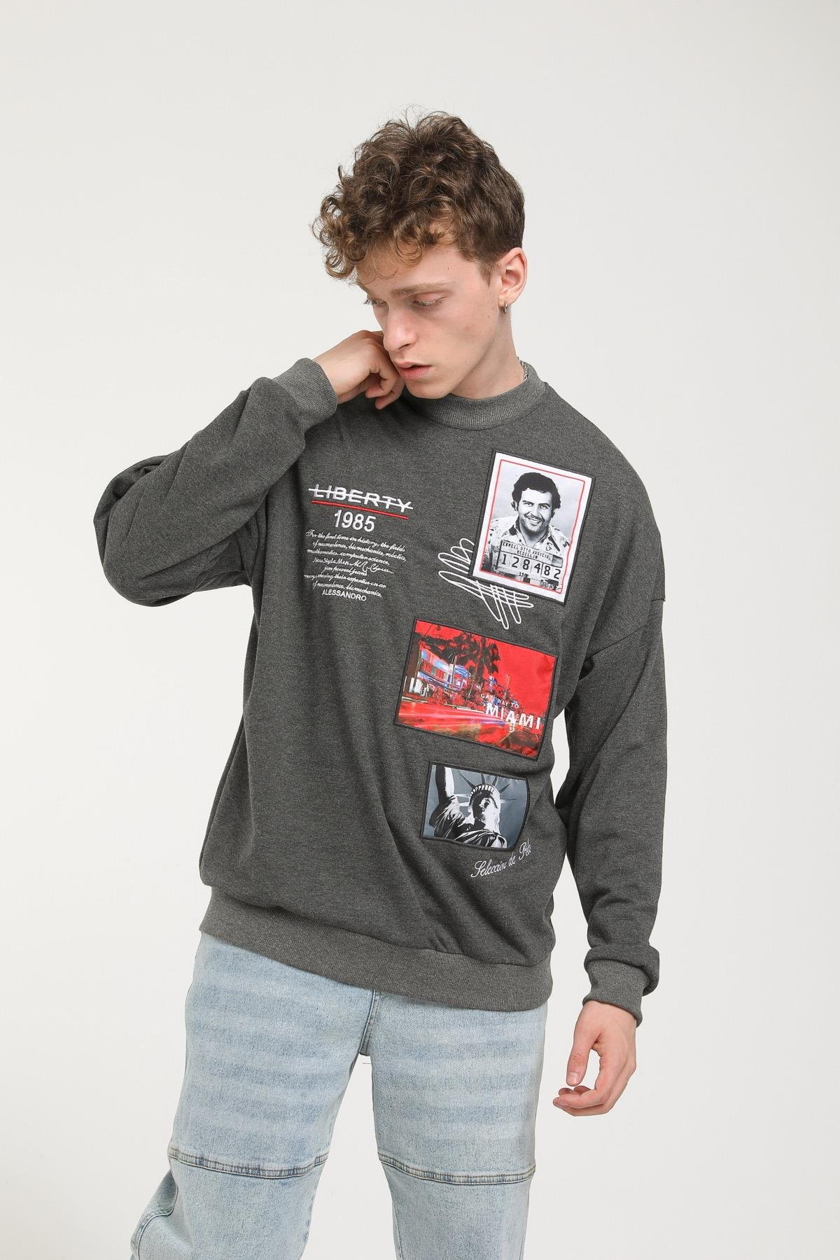 Liberty Yazı Baskılı Patch Detaylı Oversize Sweat  R-5463