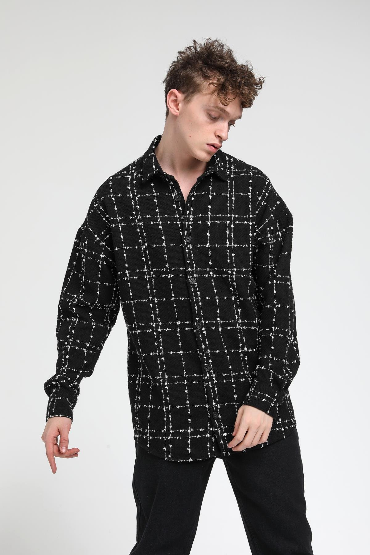 Oversize İnce Çizgili Gömlek R-3536