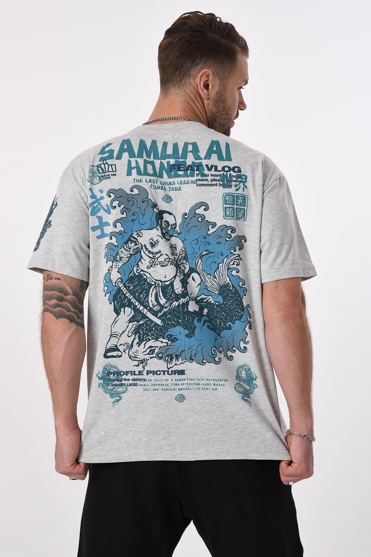 OVERSİZE SAMURAI HONOR BASKILI T-SHİRT R-5296