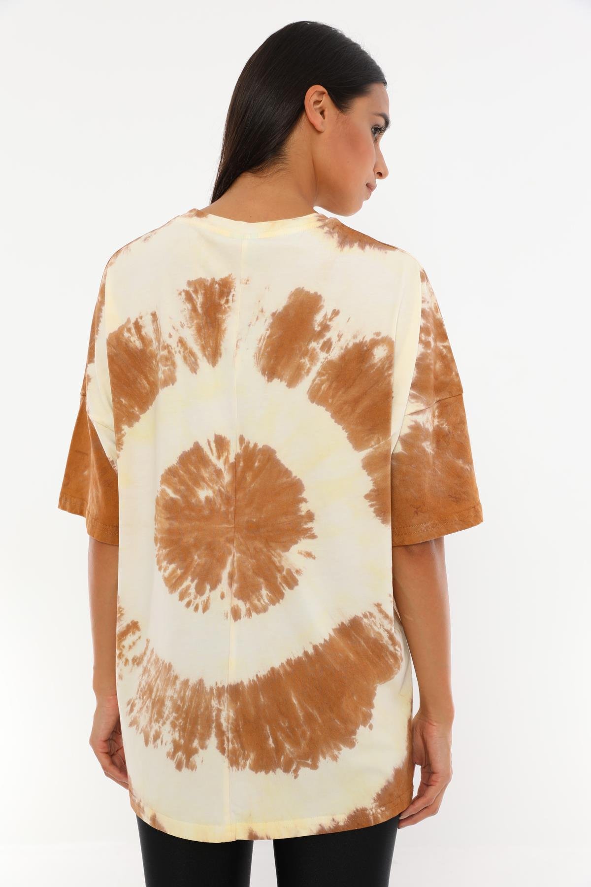 Q-5209 Angle Çerçeve Baskı Detaylı Oversize Batik T-shirt
