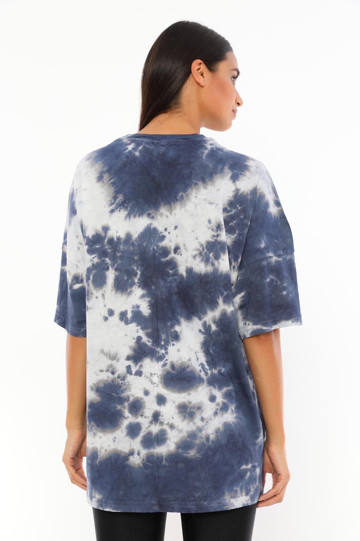 Q-5209 Out Yazı Baskılı Oversize Batik T-shirt