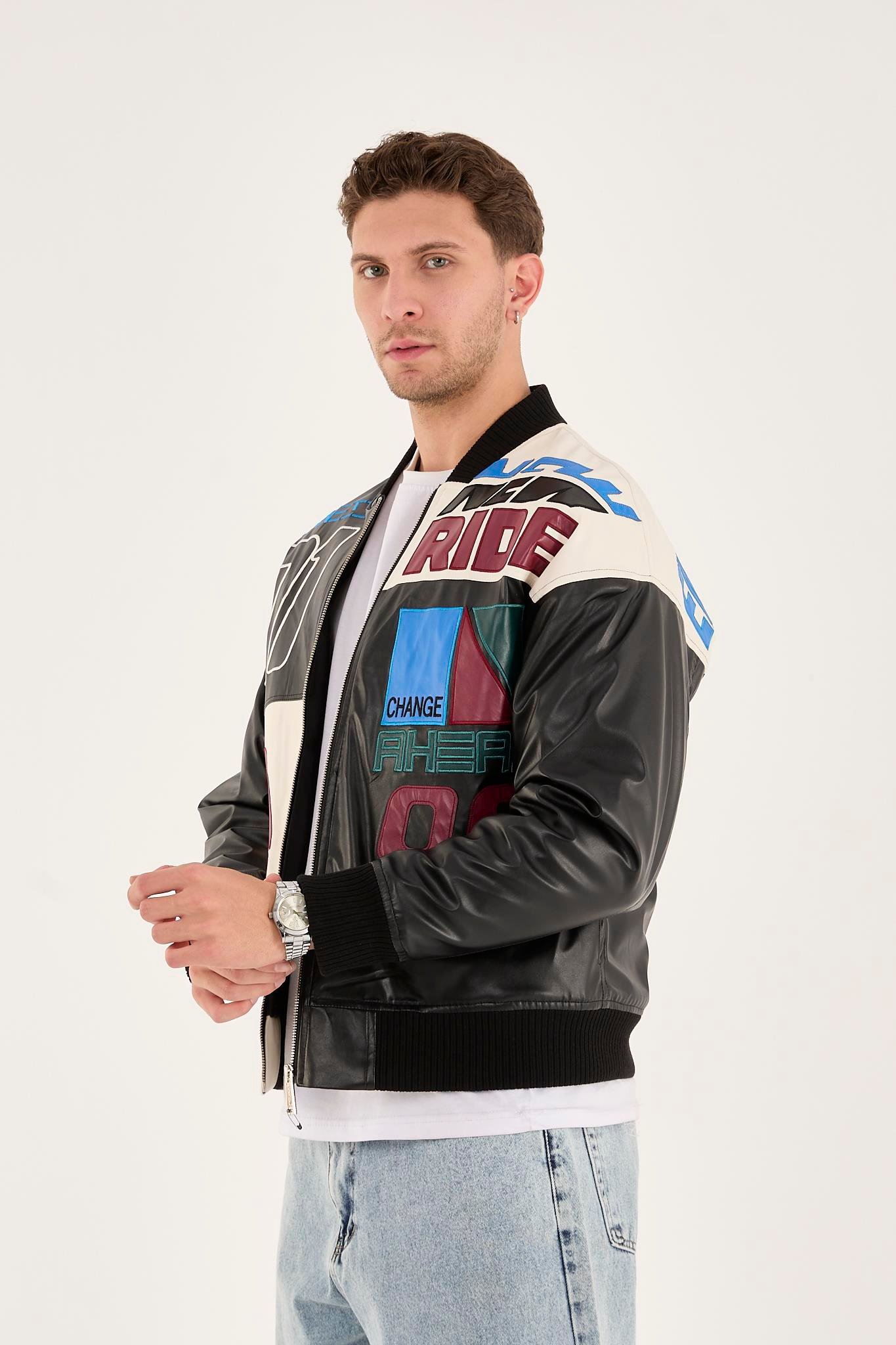 R-2477 İçi Kapitoneli Nakışlı Deri Mont