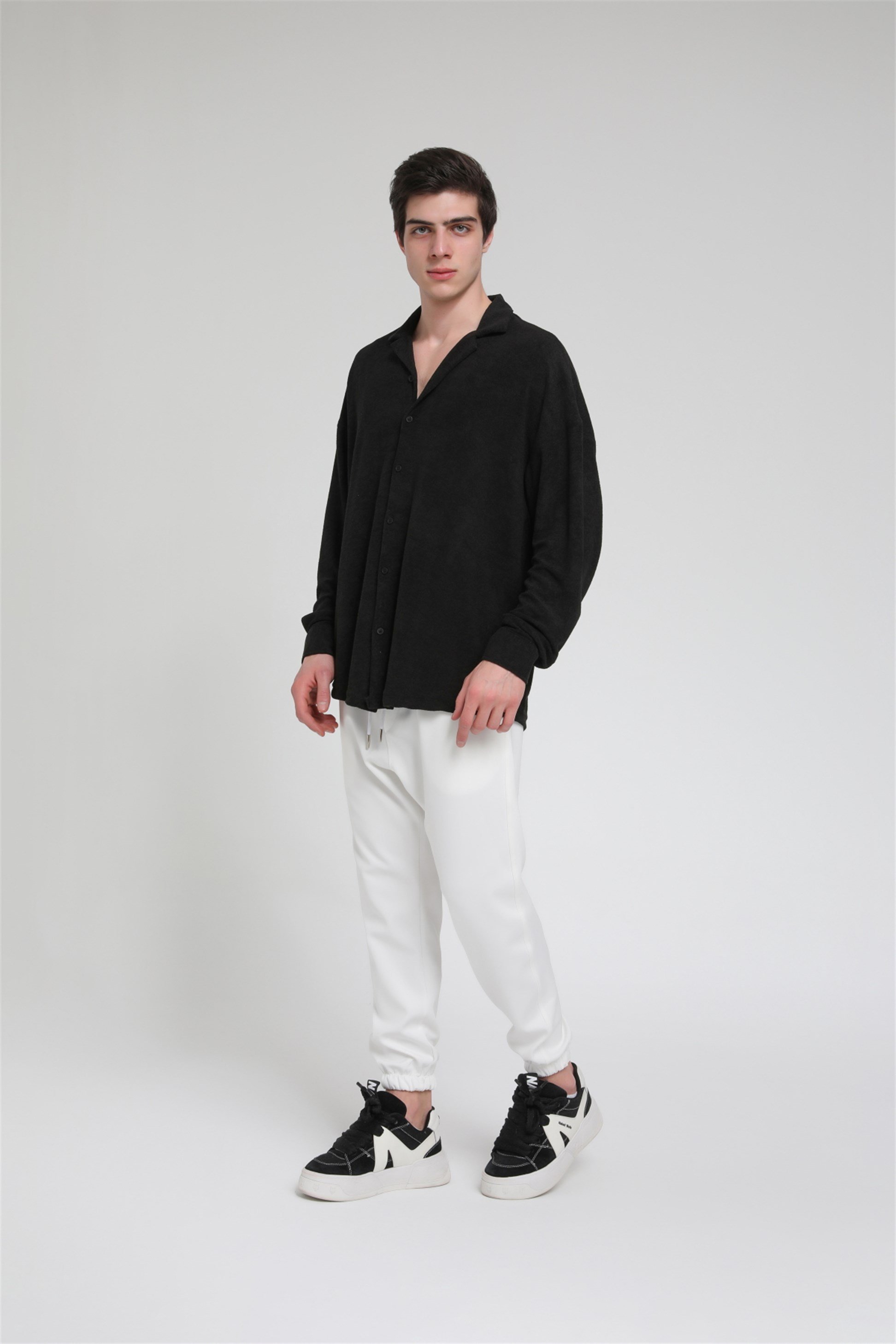 R-3583 Uzun Kol Apaş Yaka Oversize Gömlek