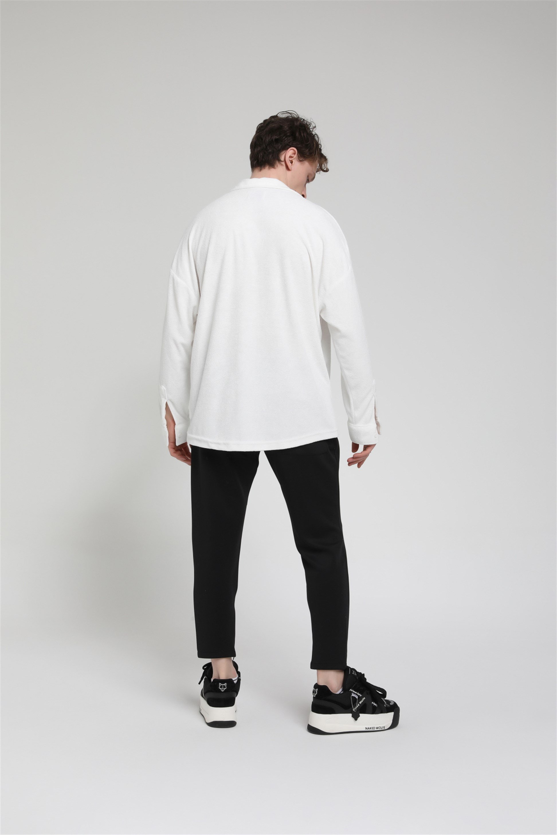 R-3583 Uzun Kol Apaş Yaka Oversize Gömlek