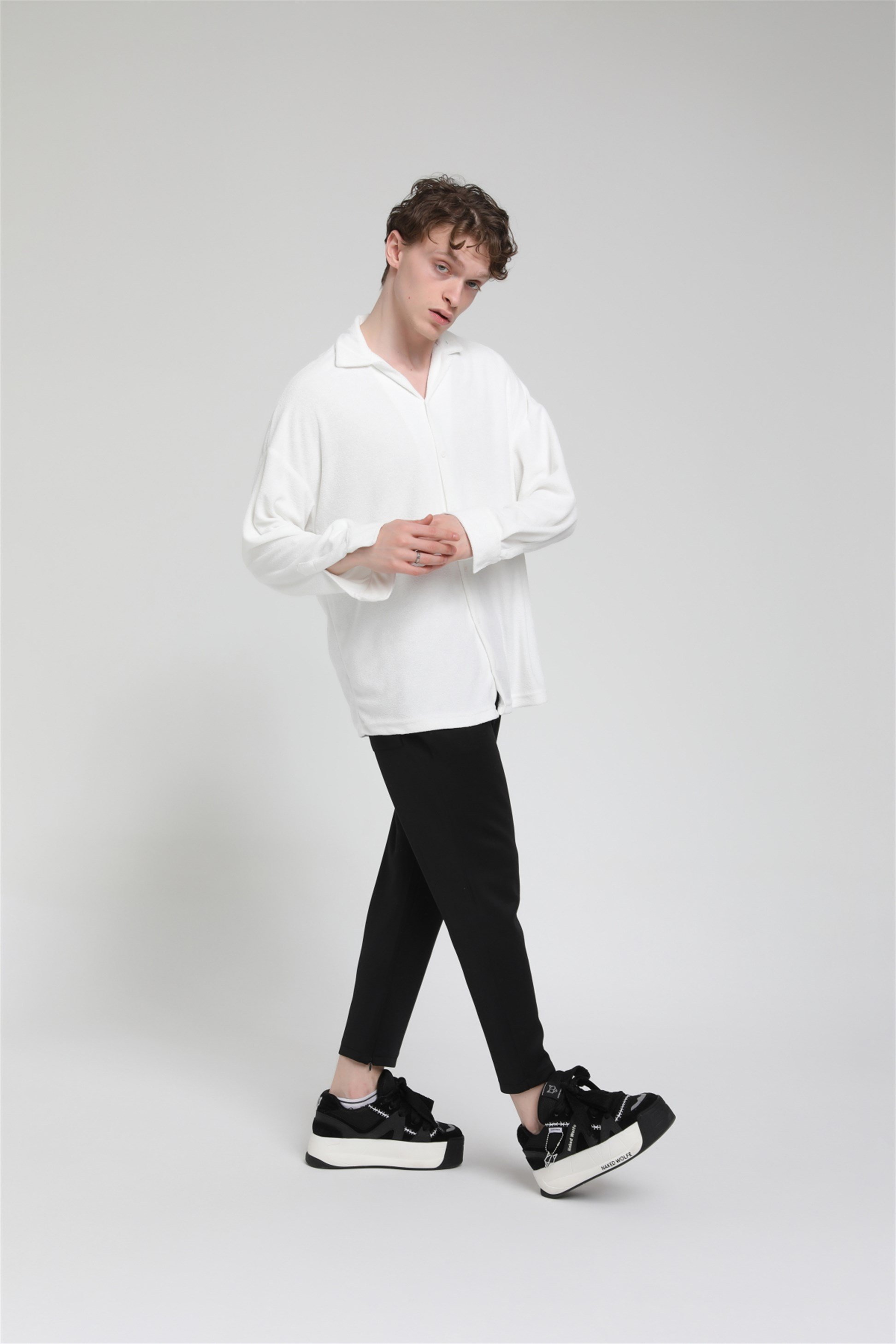 R-3583 Uzun Kol Apaş Yaka Oversize Gömlek