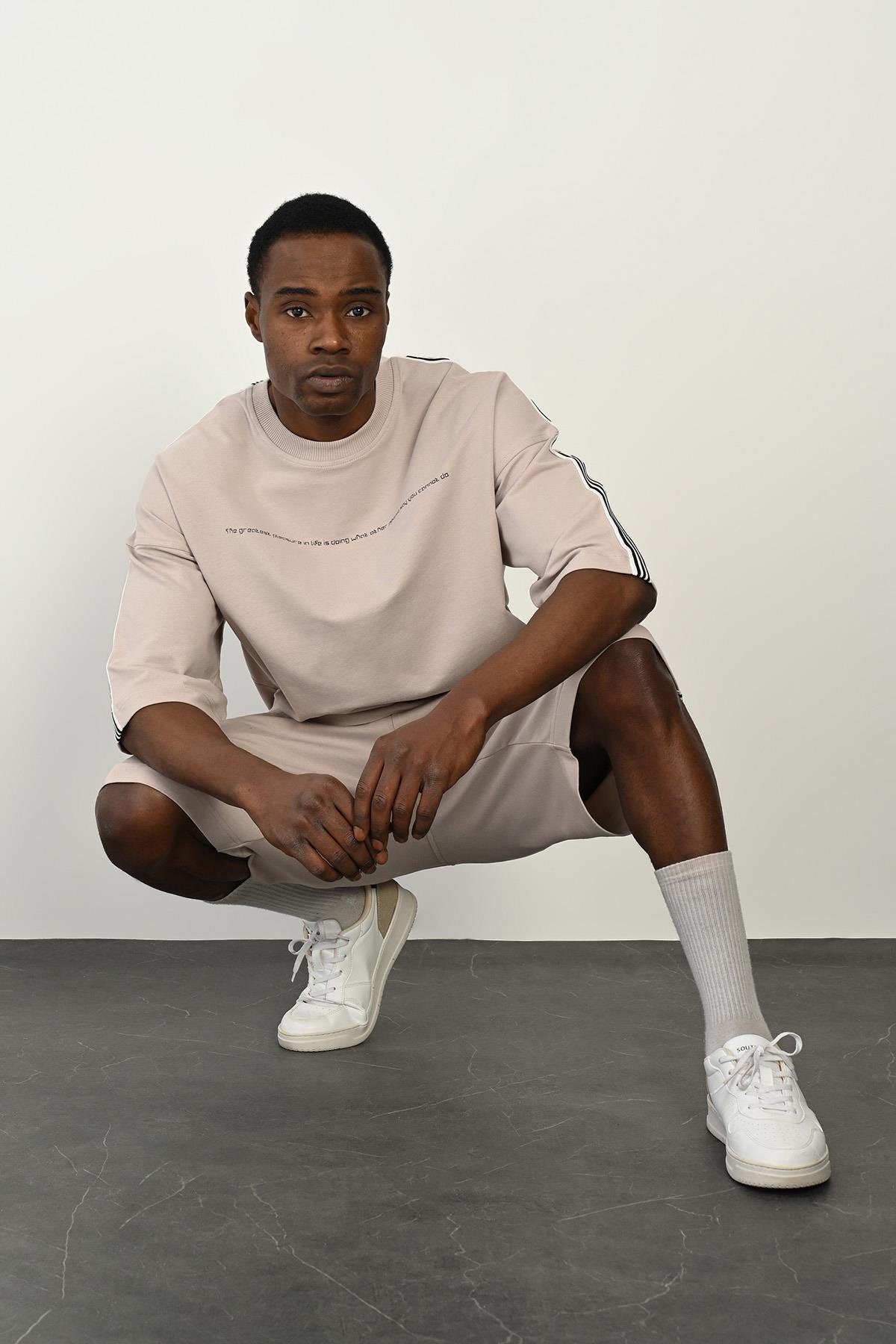 R-4368 Şerit Detaylı Tişört Şort 2 iplik Takım