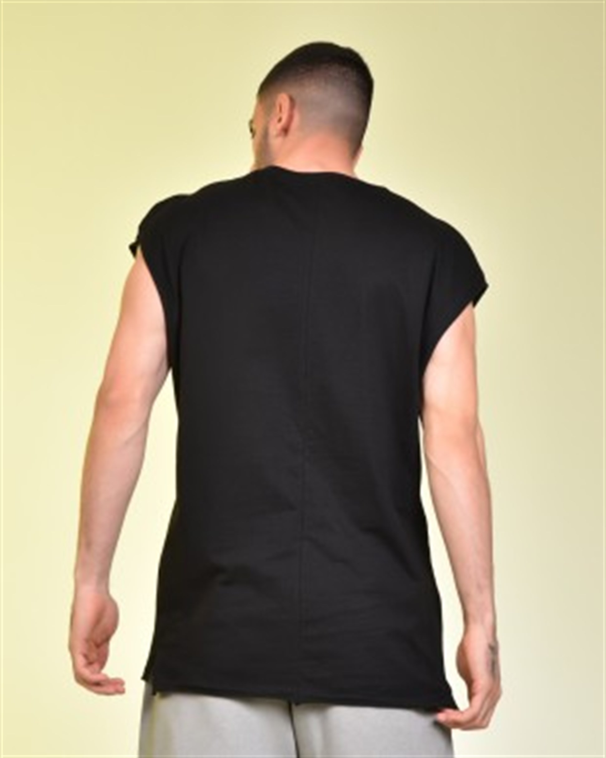 R-5131 SIFIR KOLLU BASKILI YIRTMAÇLI T-SHİRT