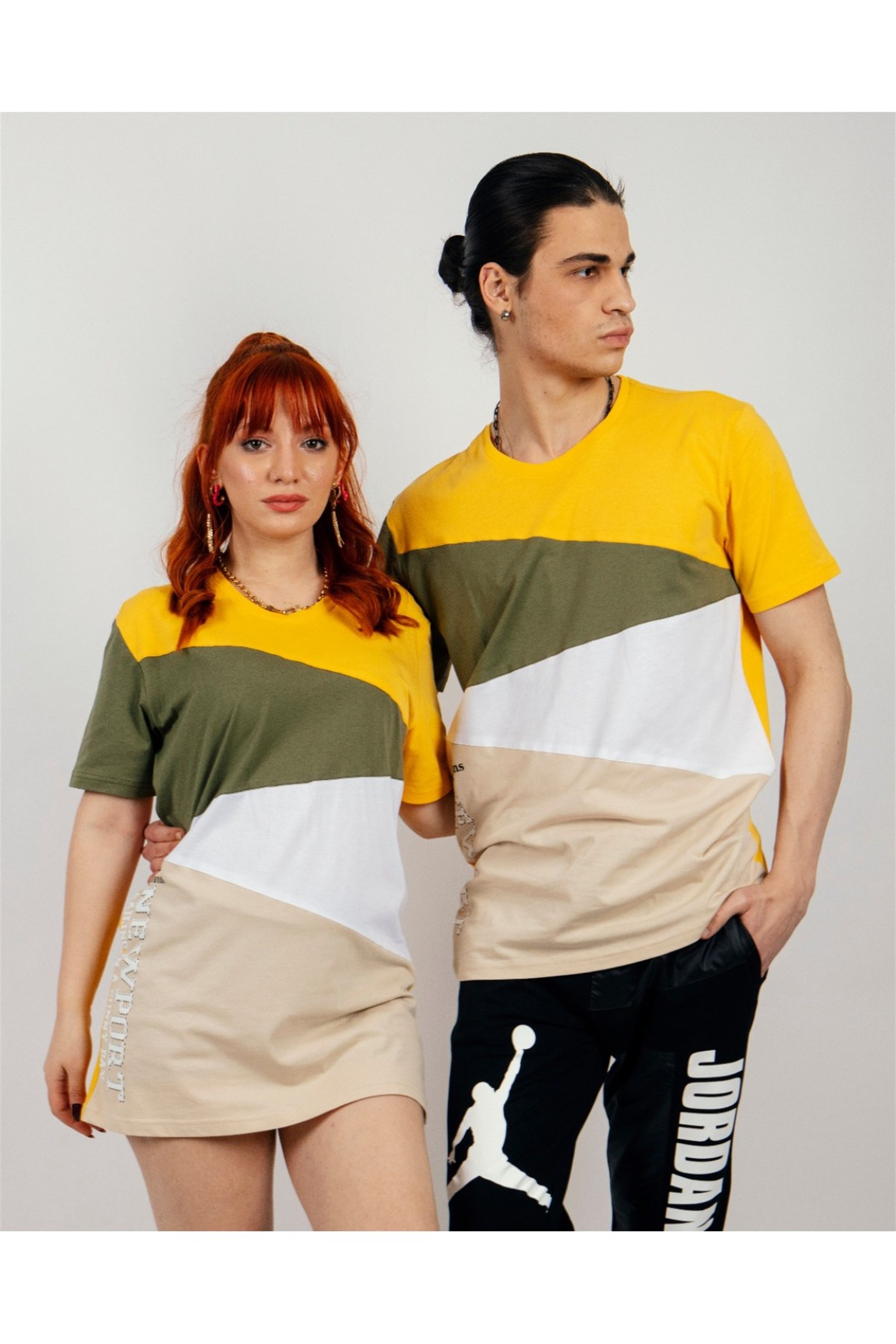 R-5171 4 RENKLİ ÇAPRAZ KESİMLİ T-SHİRT