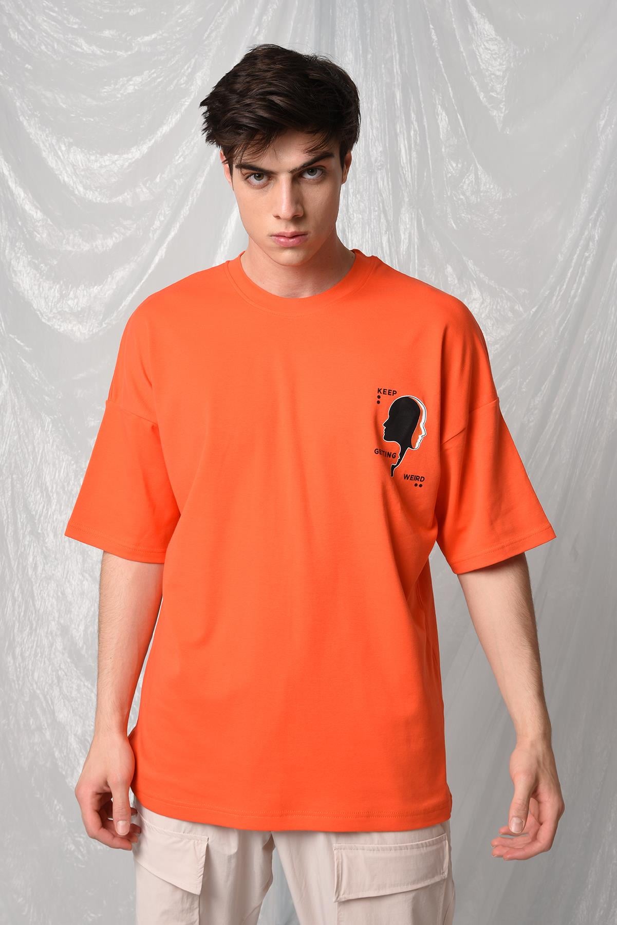 R-5319 ÖNÜ VE ARKASI ÇİFT KAFA BASKI DETAYLI T-SHİRT