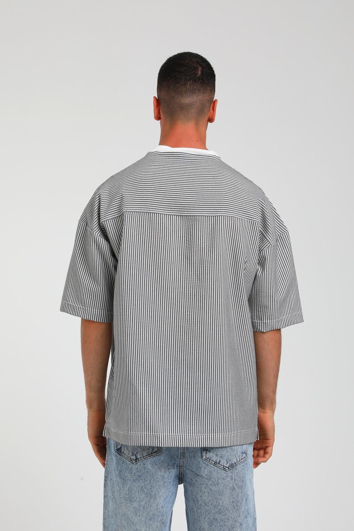 R-5414 YAKASI RİBANALI ÇİZGİLİ T-SHİRT
