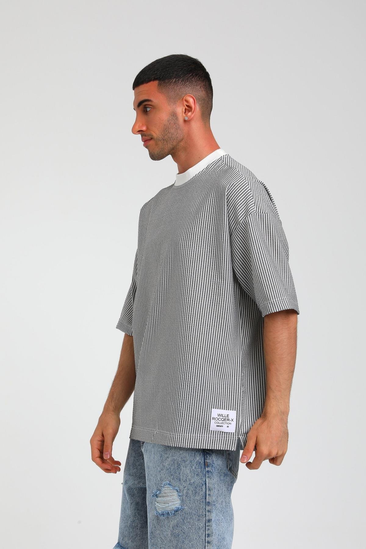 R-5414 YAKASI RİBANALI ÇİZGİLİ T-SHİRT