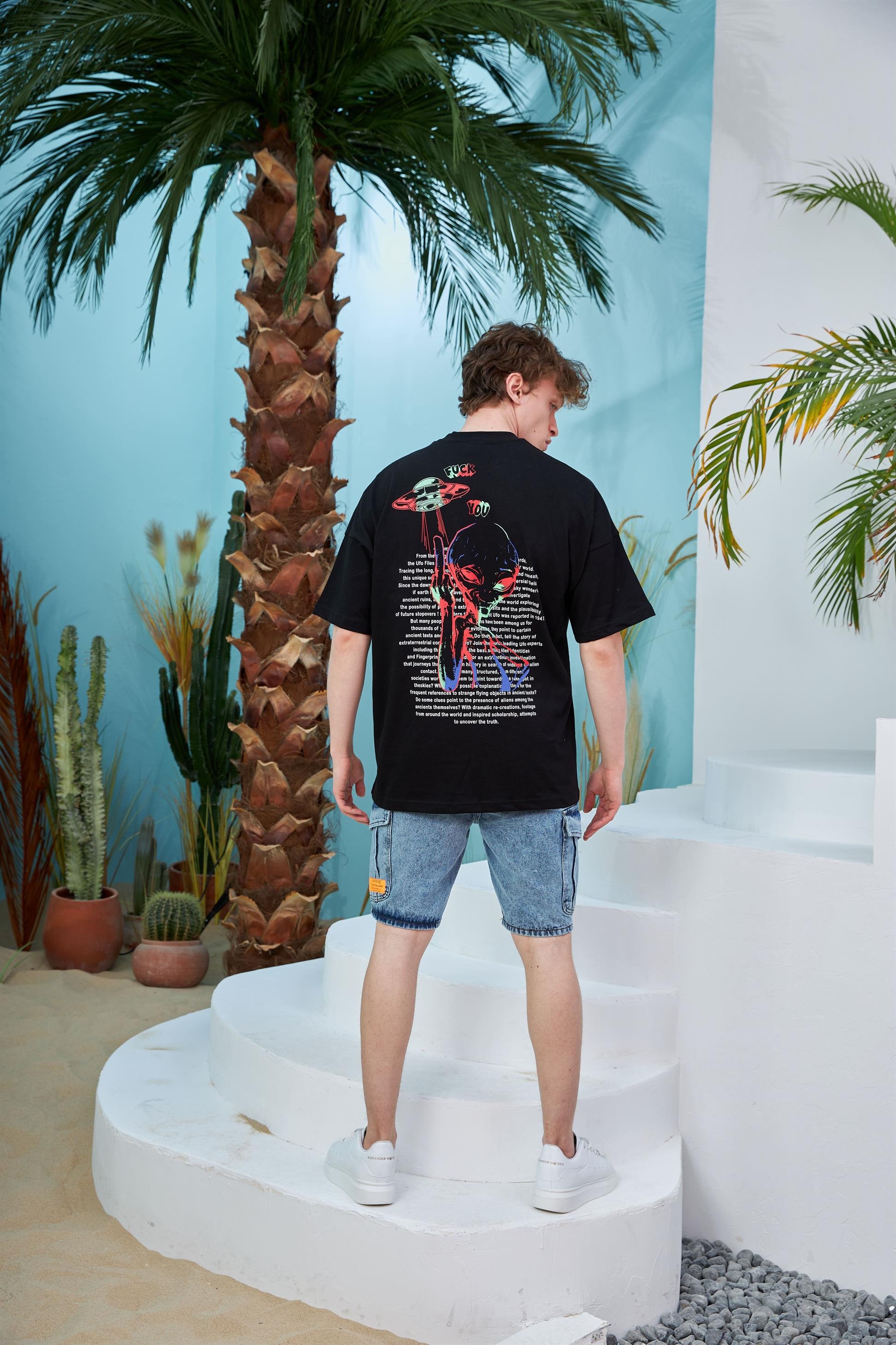 R-5558 Uzaylı Baskılı Oversize T-shirt