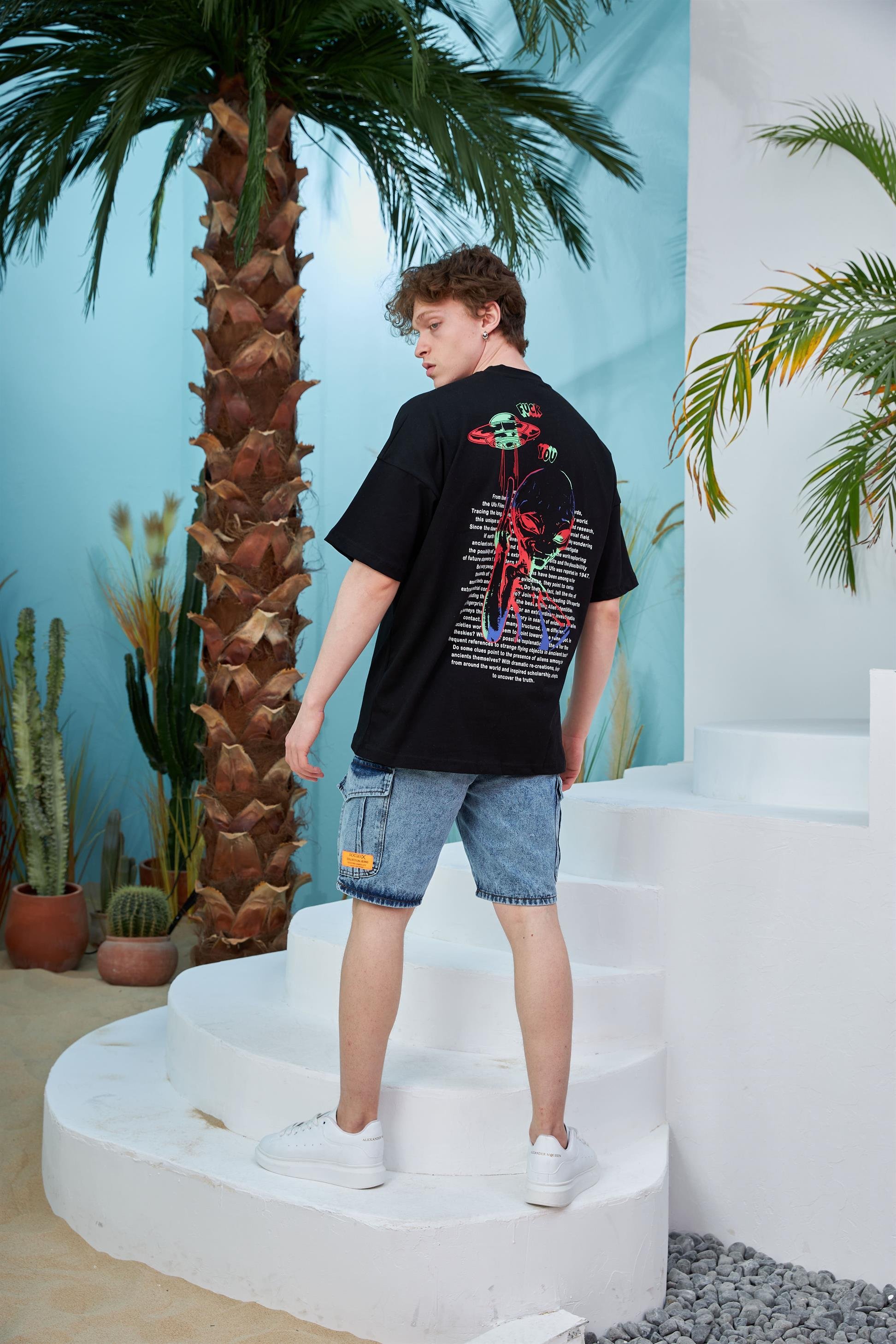 R-5558 Uzaylı Baskılı Oversize T-shirt