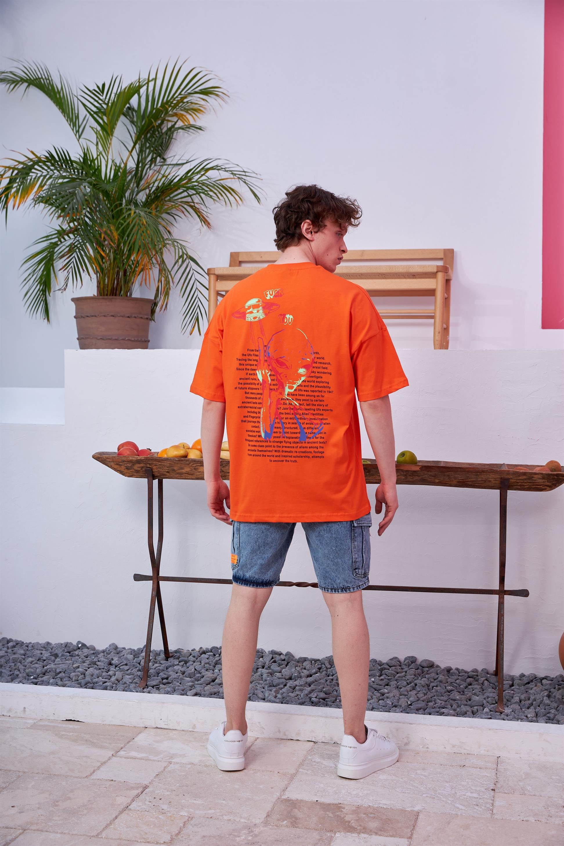 R-5558 Uzaylı Baskılı Oversize T-shirt