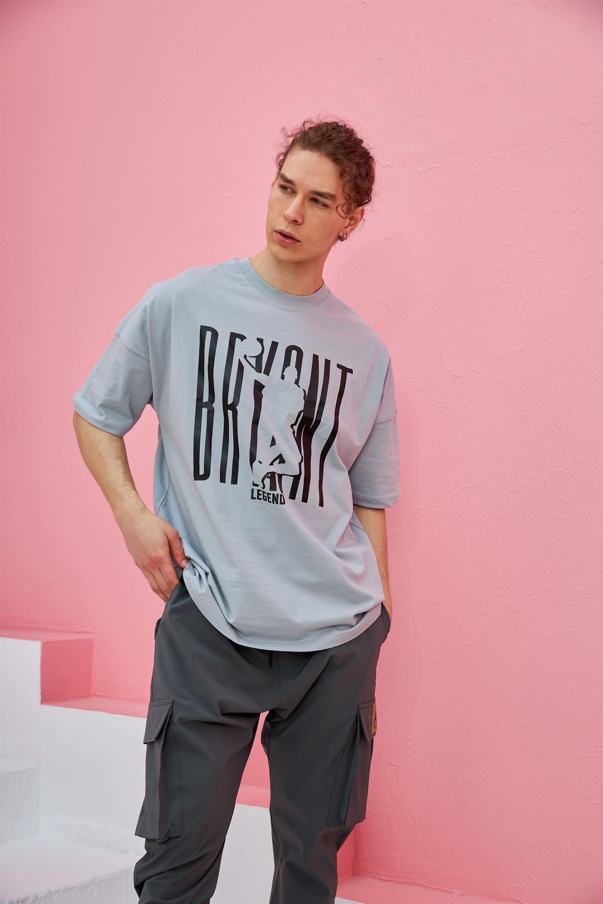 R-5561 Oversize Bryant Baskılı T-shirt