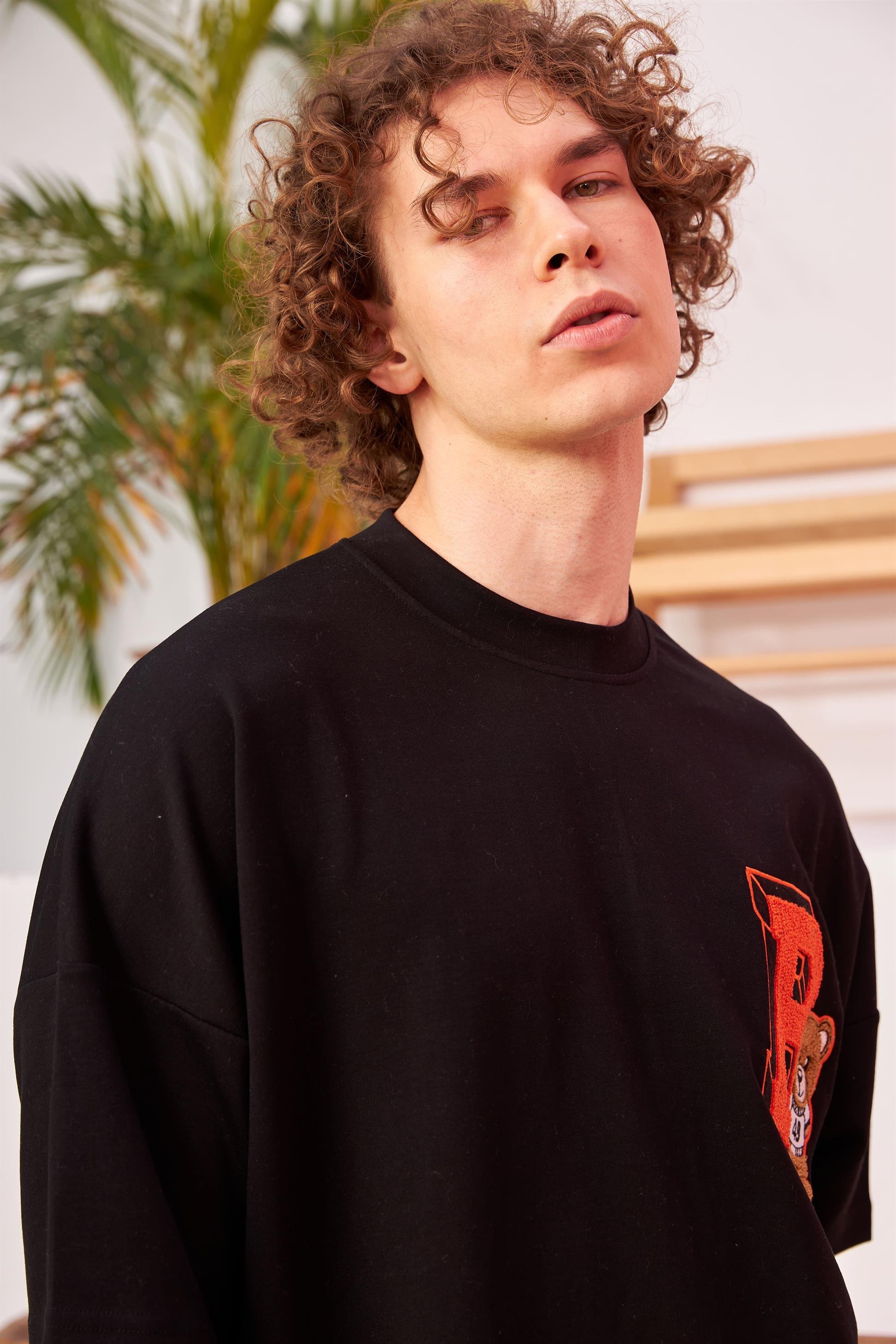 R-5582 Ayıcık Nakışlı Oversize Scuba T-shirt