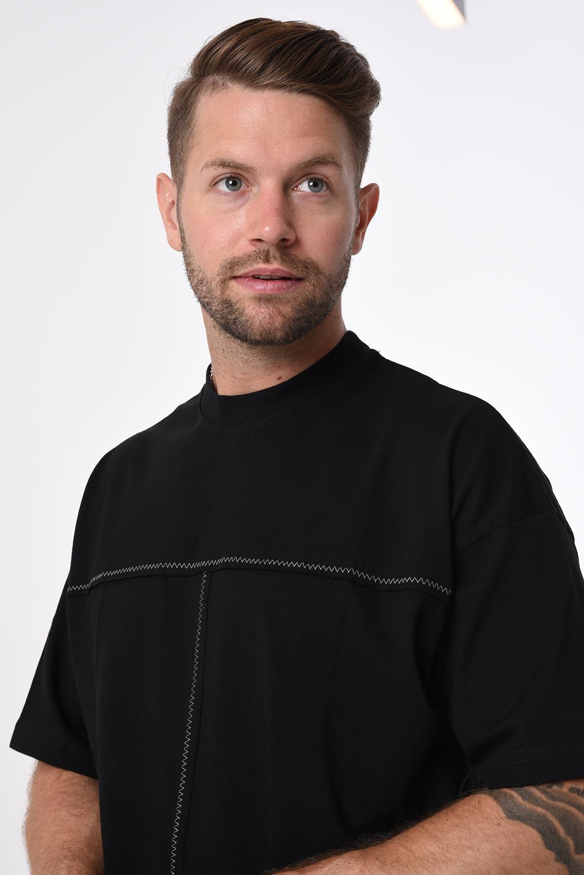 R-5592 Kroşeta Nakışlı Dverıze Oversize Tshirt