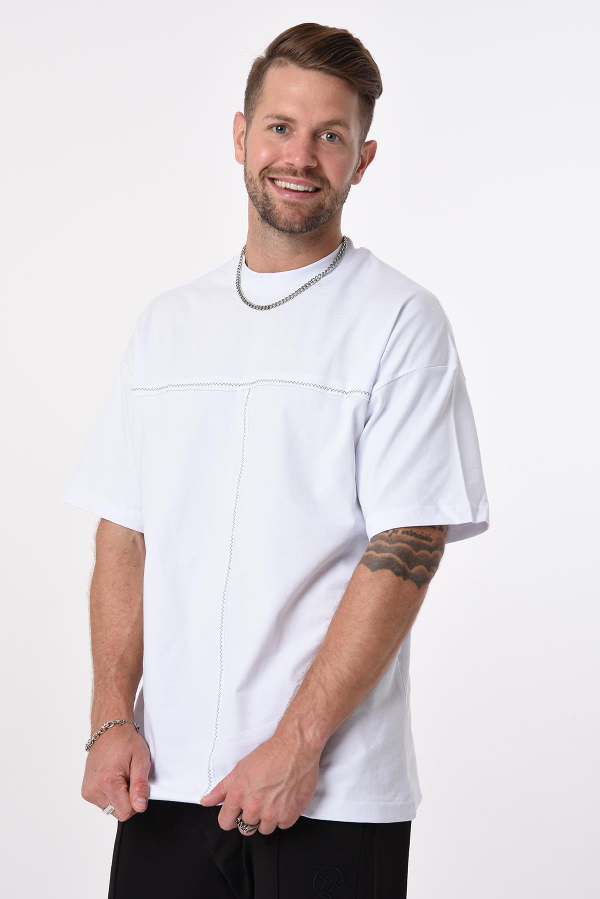 R-5592 Kroşeta Nakışlı Dverıze Oversize Tshirt