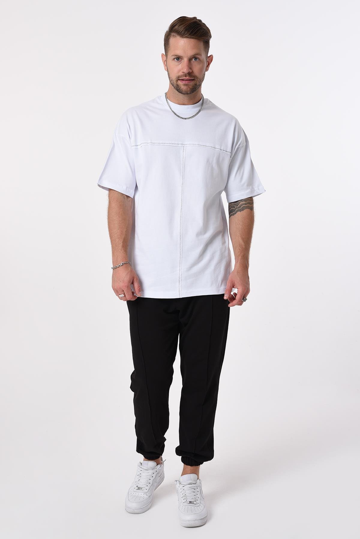 R-5592 Kroşeta Nakışlı Dverıze Oversize Tshirt