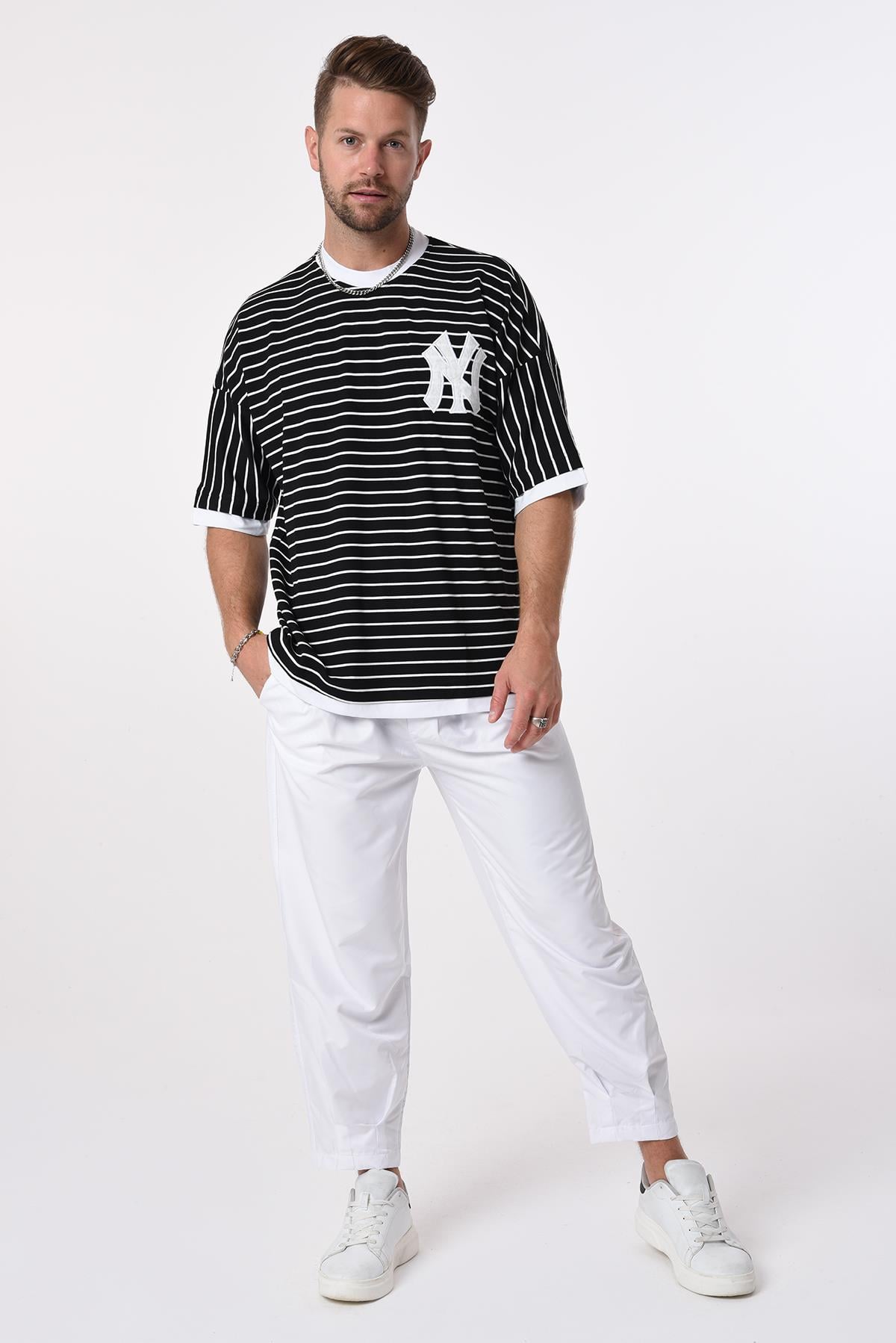 R-5620 Kol Ucu Eteği Garnili Enine Çizgili Oversize Tshirt