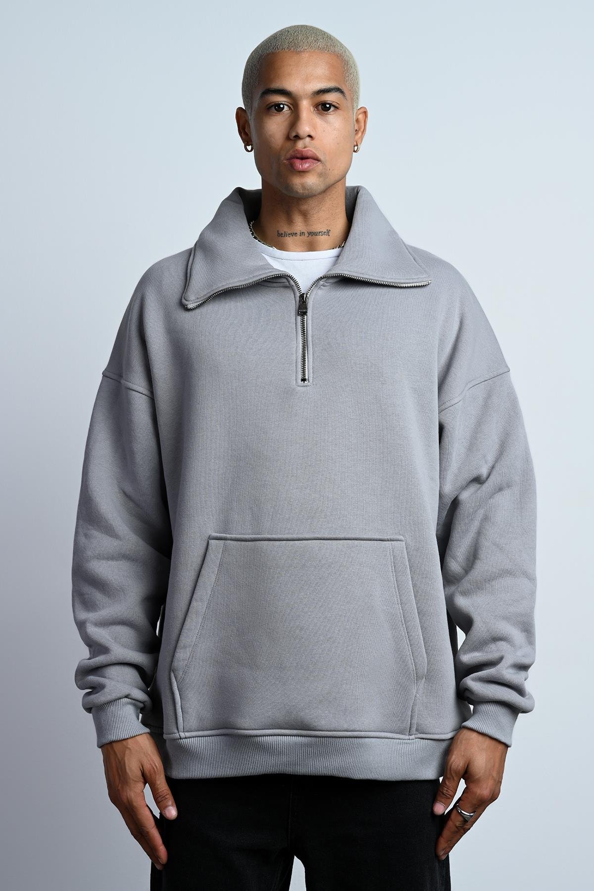 R-5672 Erkek Kanguru Cep Yarım Fermuar Detaylı 3 İplik Sweat