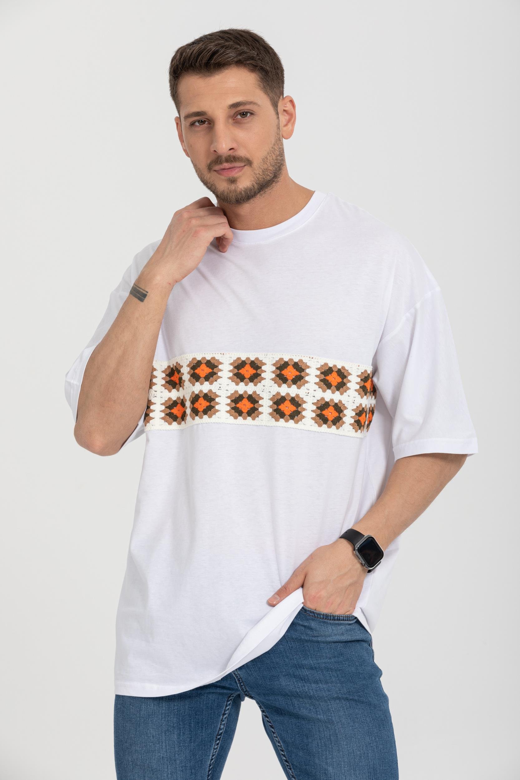 R-5730 Bisiklet Yaka Ön Nakış Detaylı Oversize T-shirt