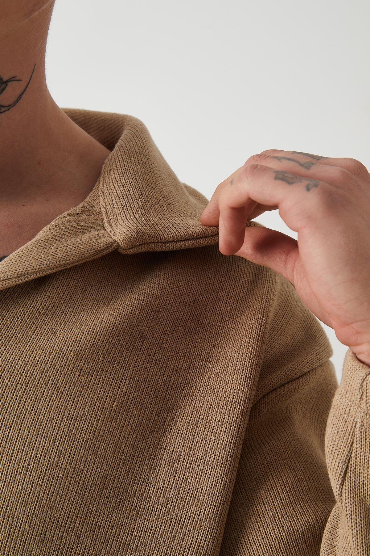 R-5850 Yaka Detaylı Örme Sweat
