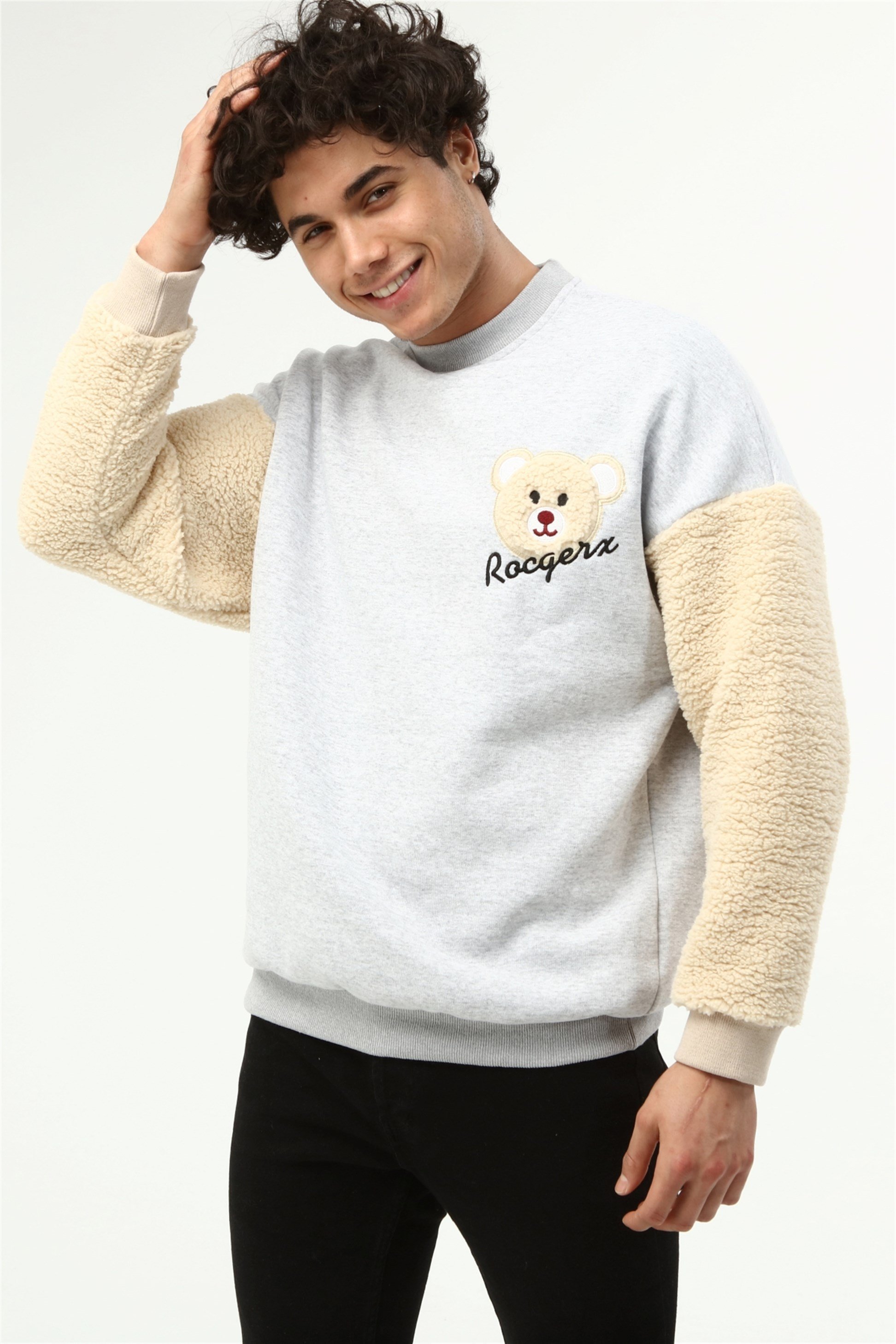 Üç İplik Kolu Peluş Ayıcıklı Oversize Sweatshirt  R-5483