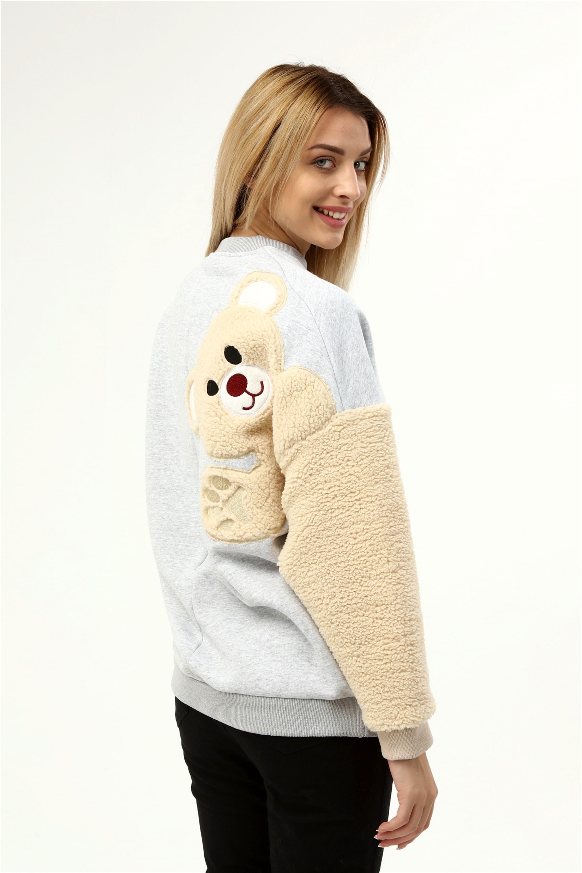 Üç İplik Kolu Peluş Ayıcıklı Oversize Sweatshirt  Q-5483