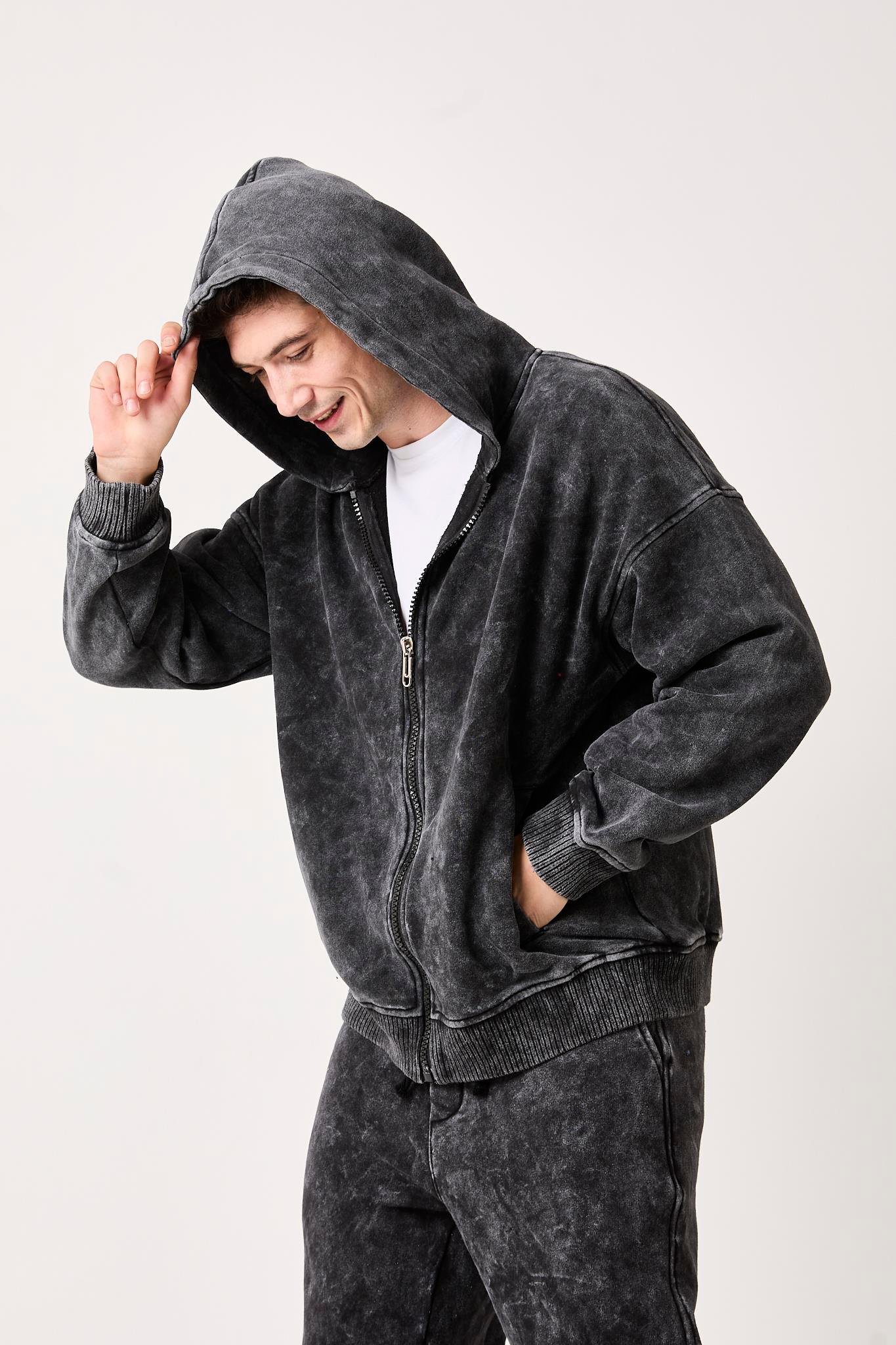 X-2002 Kapüşonlu Fermuarlı Yıkama Detaylı Üç İp Şardonlu Sweatshirt