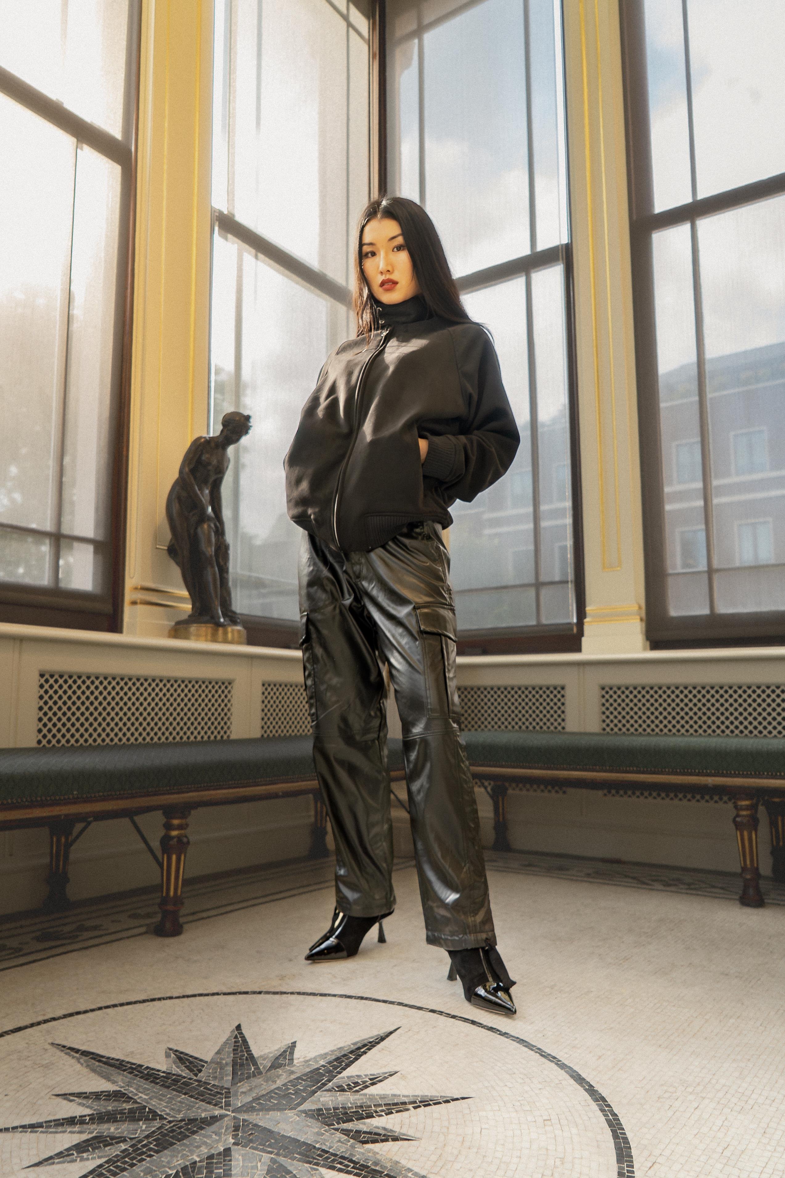 X-2022 Etek Kol Ribanalı Fermuarlı Süet Mont