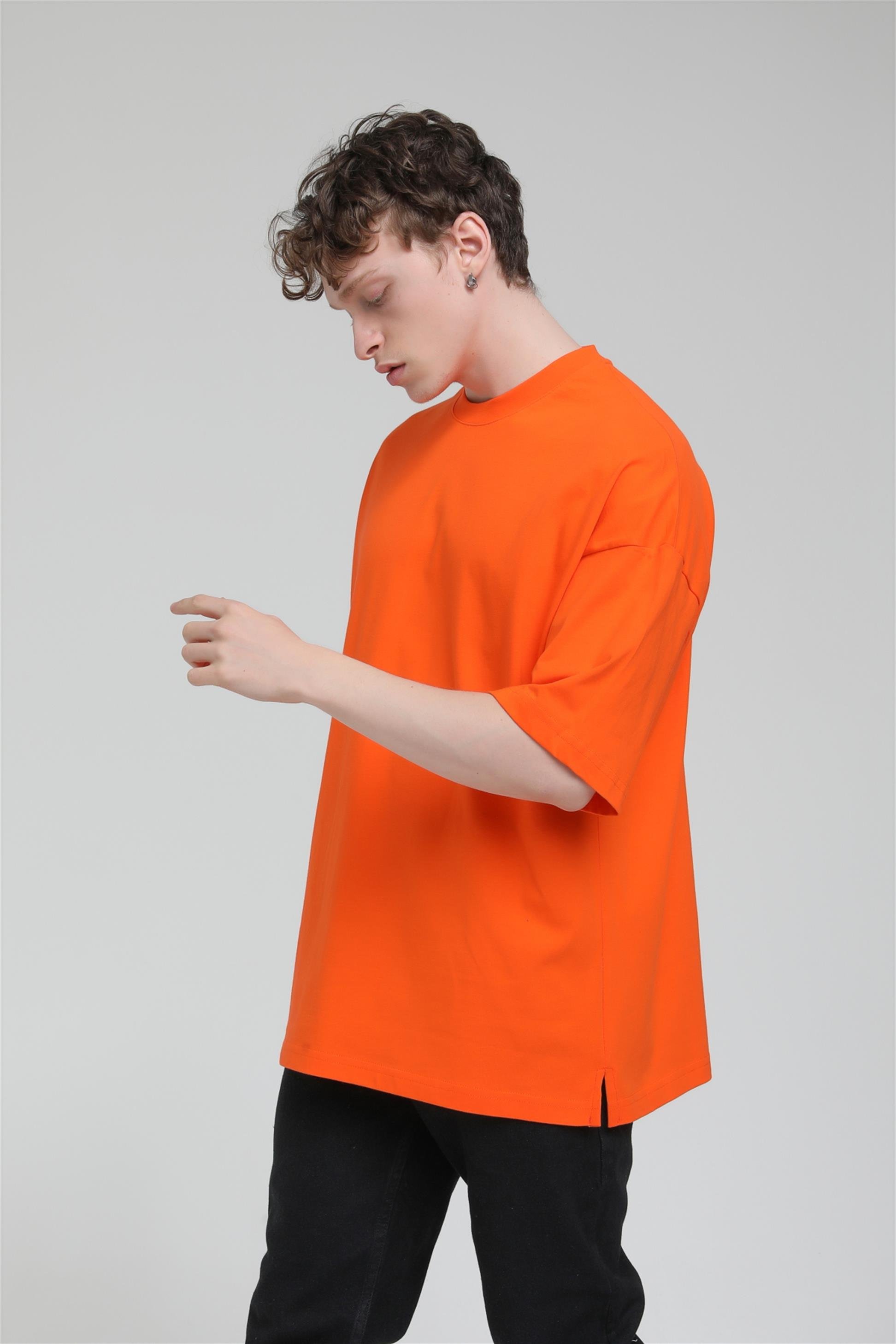 Yan Yırtmaç Detaylı Oversize Basic T-shirt  R-5543