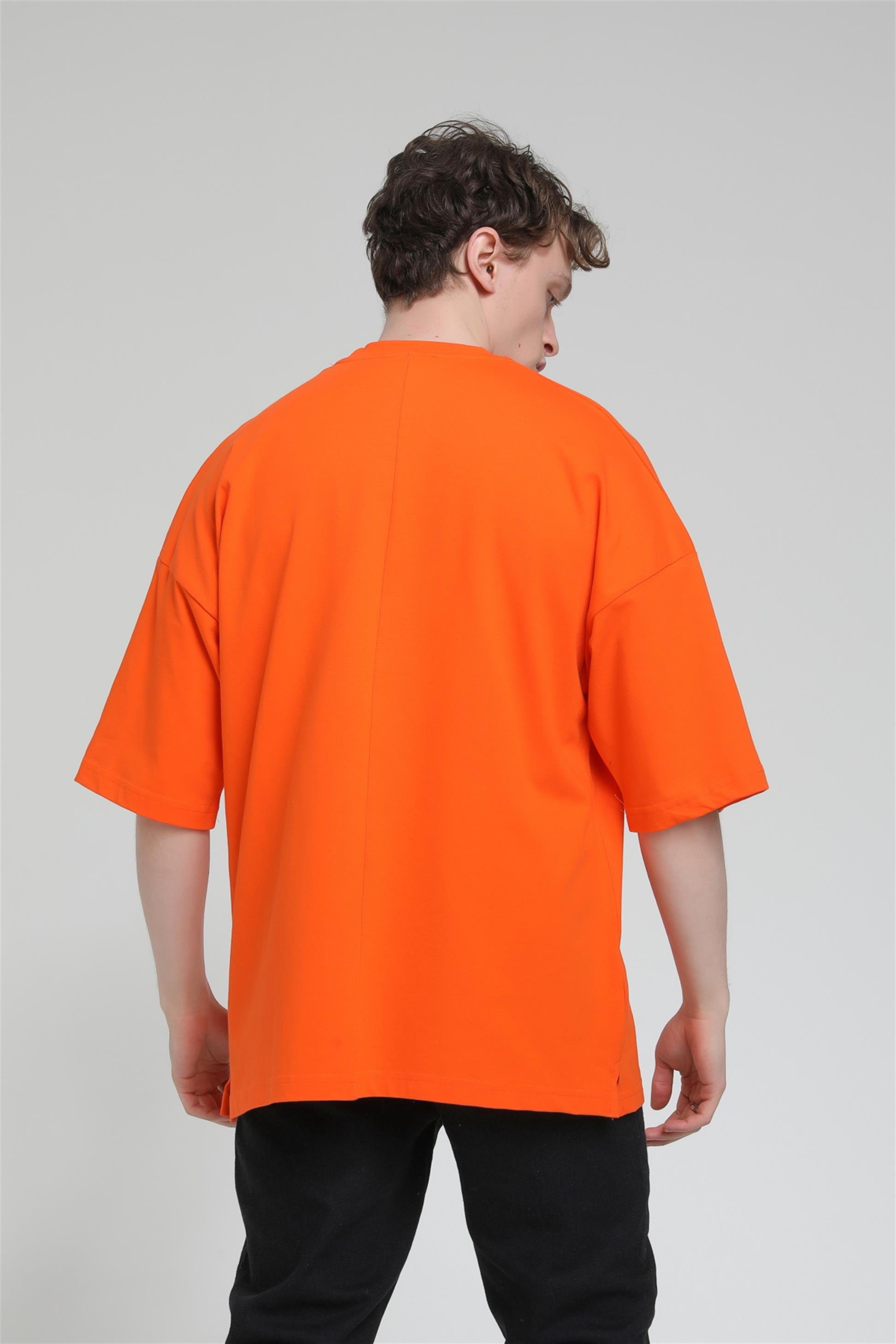 Yan Yırtmaç Detaylı Oversize Basic T-shirt  R-5543