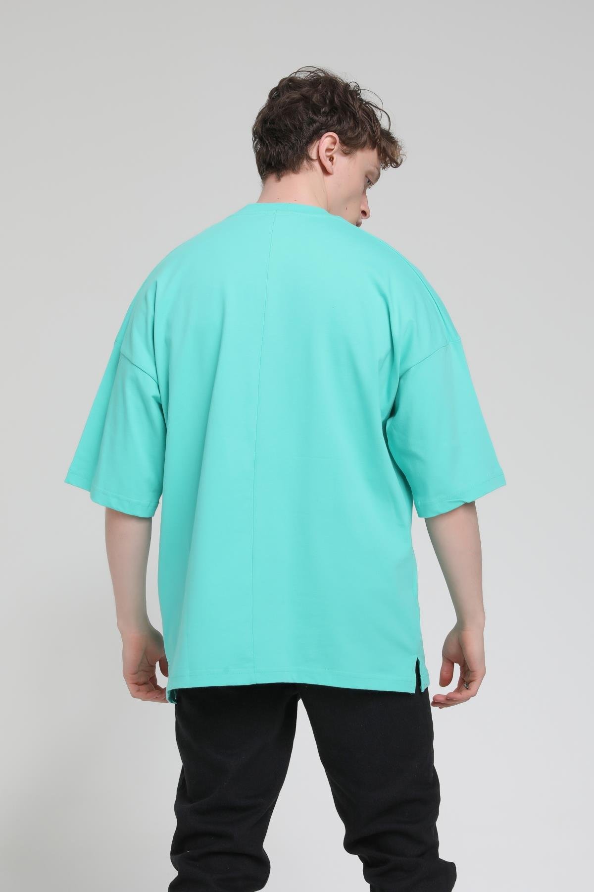 Yan Yırtmaç Detaylı Oversize Basic T-shirt  R-5543