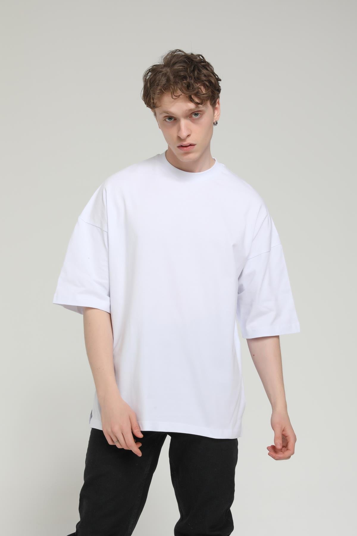 Yan Yırtmaç Detaylı Oversize Basic T-shirt  R-5543