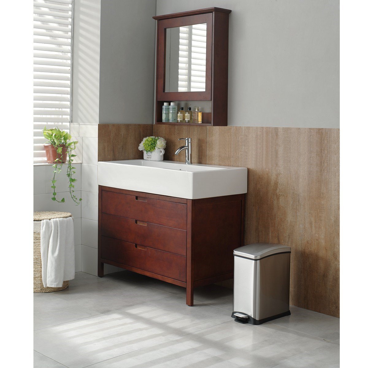 Primanova Çöp Kov Pedallı Paslanmaz Dikdörtgen 15Lİç Mekan Çöp KovalarıAnsan