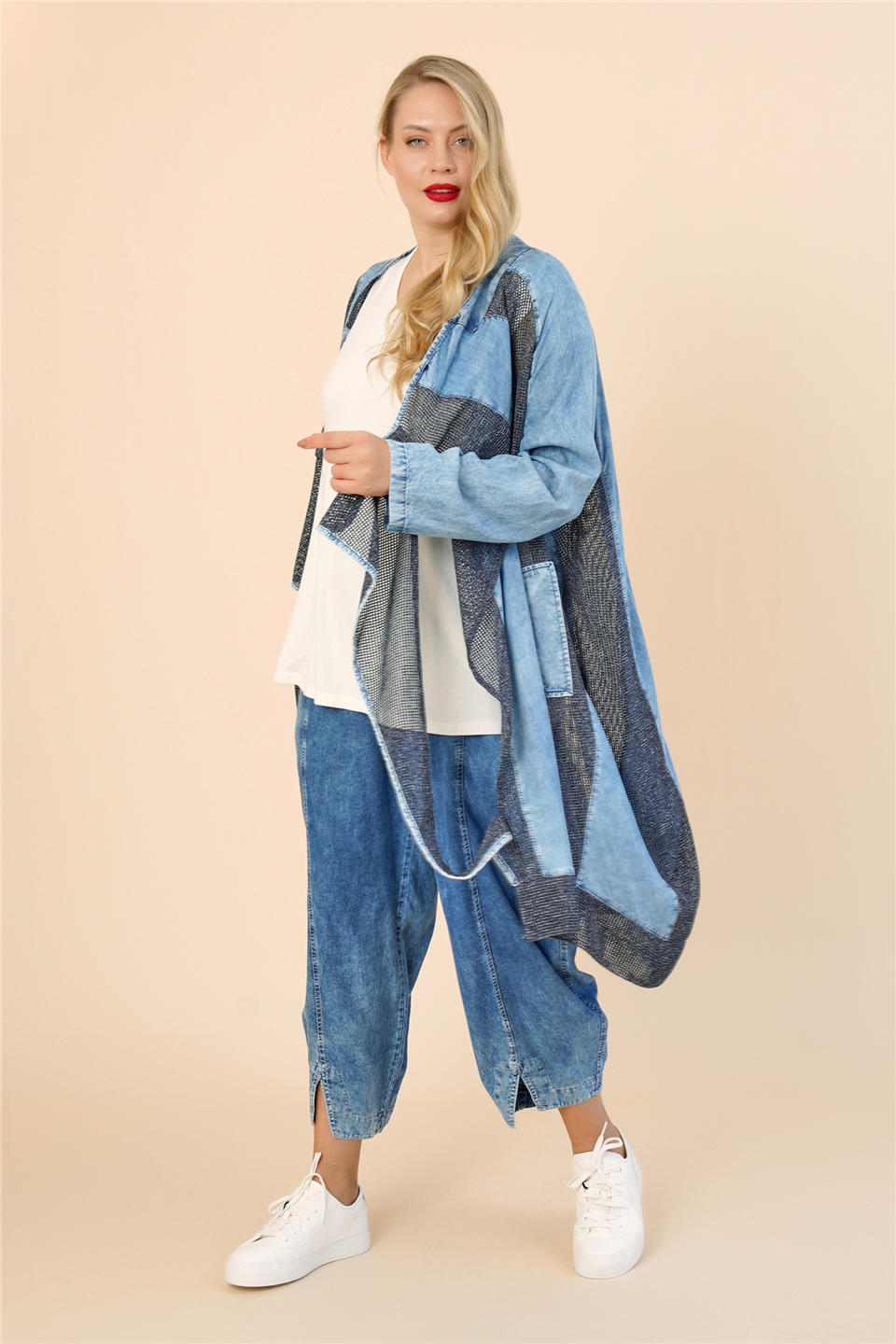 24263 % 100 TENCEL JEAN ASİMETRİK KESİM FİLE GARNİLİ CEKET