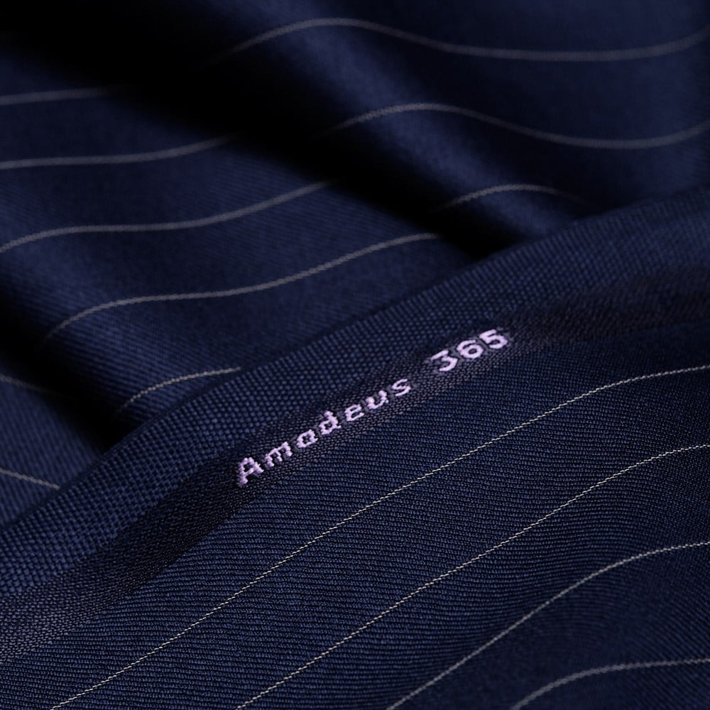 Dormeuil Kupon Lacivert Zemin Bej Çizgili 79