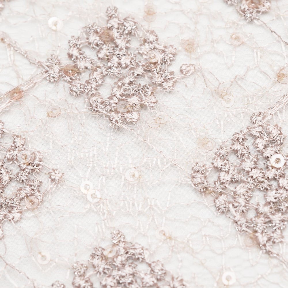 Tül üzeri Baklava Embroderi Kumaş