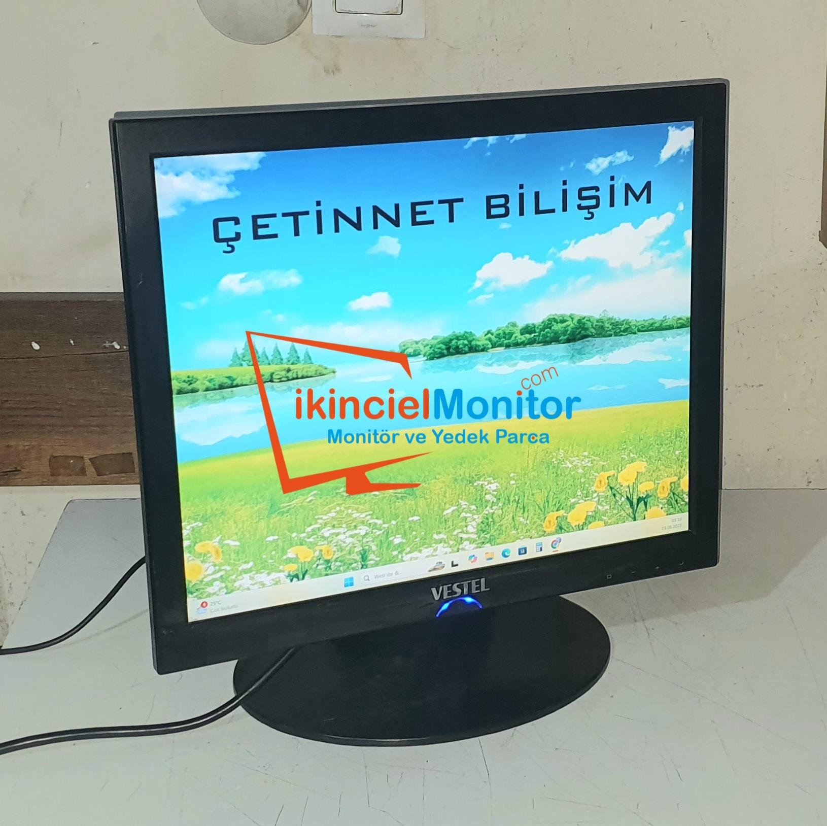 17 inç LCD Kare Monitör 12 Volt 2.El | Çetinnet Bilişim