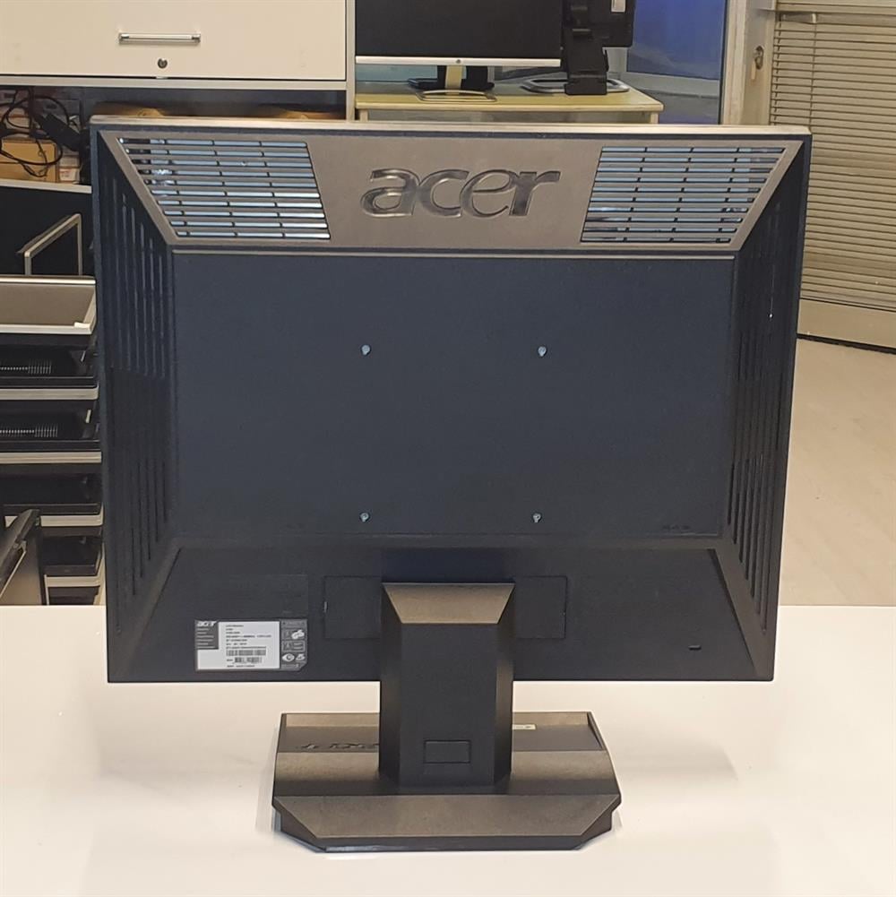 ACERAcer V193 19 inç Lcd Kare Monitör2.EL Temiz Monitör2.El Temiz Acer V193 19 inç Lcd Kare Monitör Vga Girişli