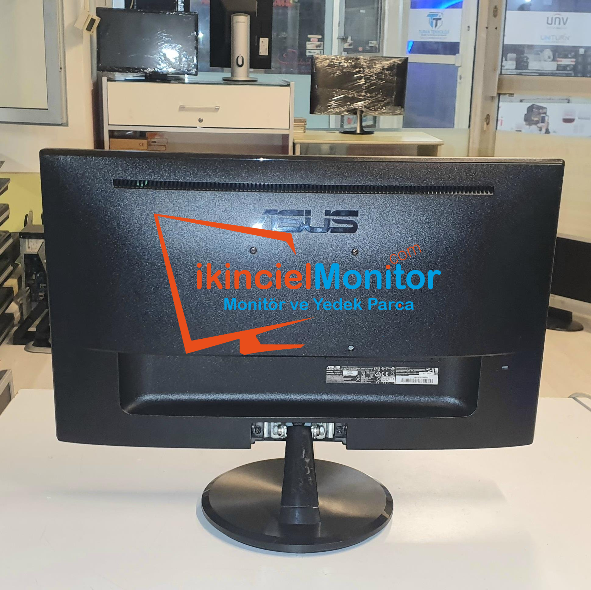 ASUS VP228H Gaming Monitör 21.5 inç 1ms FHD HDMI 2.El
