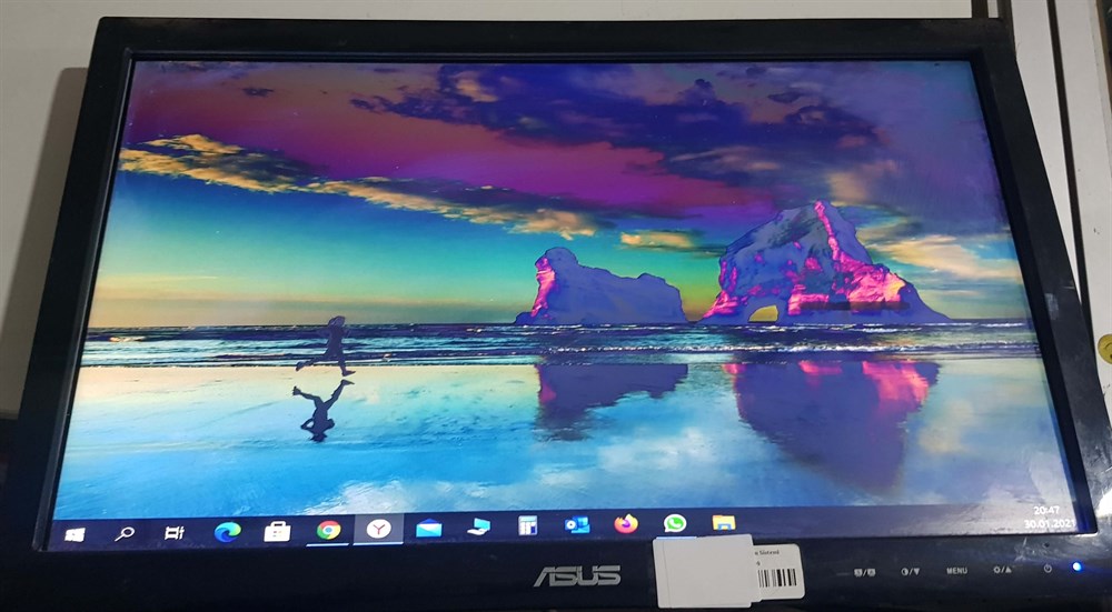 ASUS VS197, VS197DE 18.5 inch LED MONİTÖRÜN VGA GÖRÜNTÜ KARTI ANAKART GRAFİK KARTI 715G5979-M01-000-004K