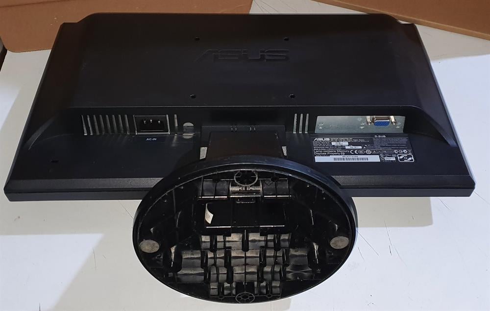 ASUSAsus VW190DE VW190 18.5 LCD Monitör VGA ÇIKIŞLI SAĞLAM TEMİZ2.EL Temiz MonitörAsus VW190DE 18.5 LCD Wide Geniş Ekran Monitör VGA GİRİŞLİ