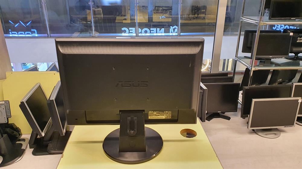 ASUSASUS VW193DR 19 inç LCD WİDE GENİŞ EKRAN MONİTÖR2.EL Temiz Monitör2.EL TEMİZ ASUS VW193DR 19 inç LCD WİDE GENİŞ EKRAN MONİTÖR