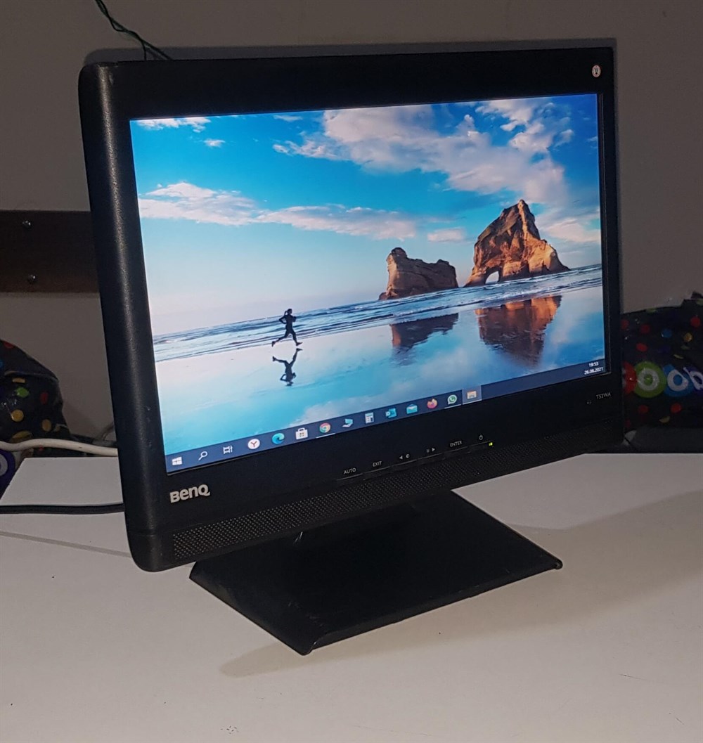 BENQ W1508 T52WA 15 inç LCD WİDE GENİŞ EKRAN MONİTÖR